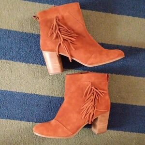 Toms Women's Suede Boots With Zip-up Closing